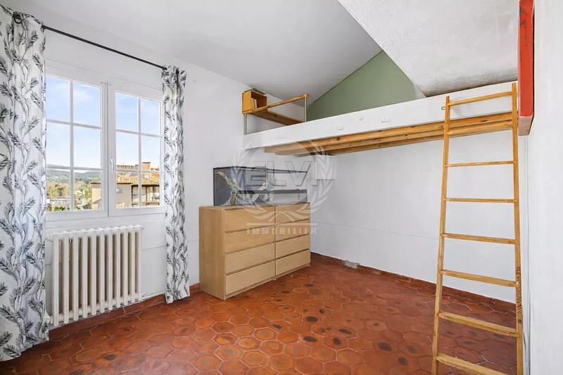 Appartement - 81 m² - 4 pièces