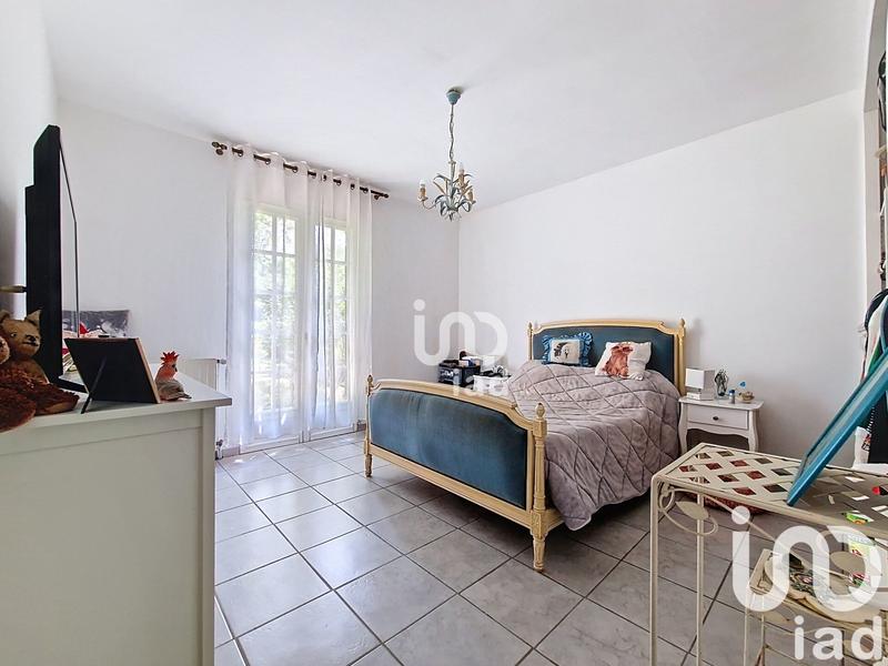 Maison - 180 m² - 8 pièces