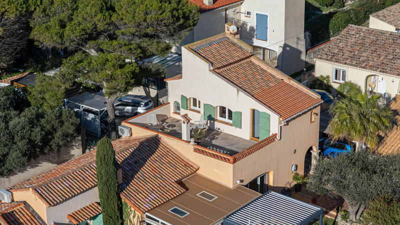 Maison - 180 m² - 6 pièces