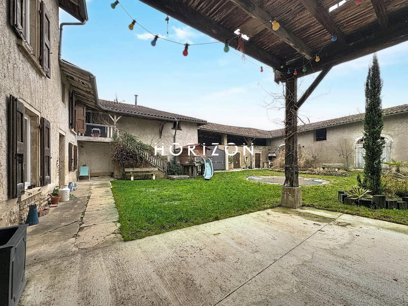 Maison - 162 m² - 7 pièces