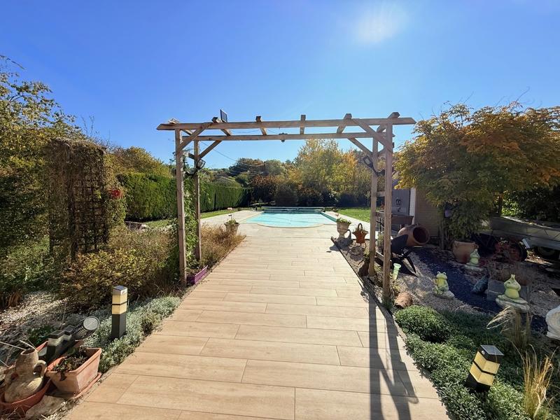 Viager - Maison - 188 m² - 4 pièces