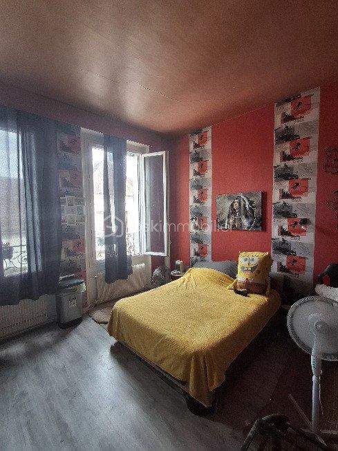 Maison de village - 250 m² - 8 pièces