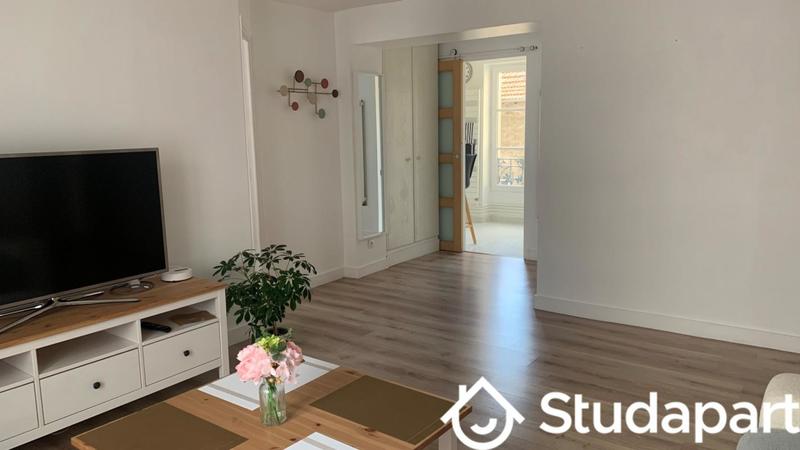 Chambre - 12 m² - 1 pièce