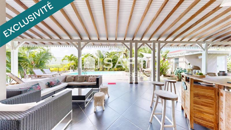 Villa - 240 m² - 5 pièces