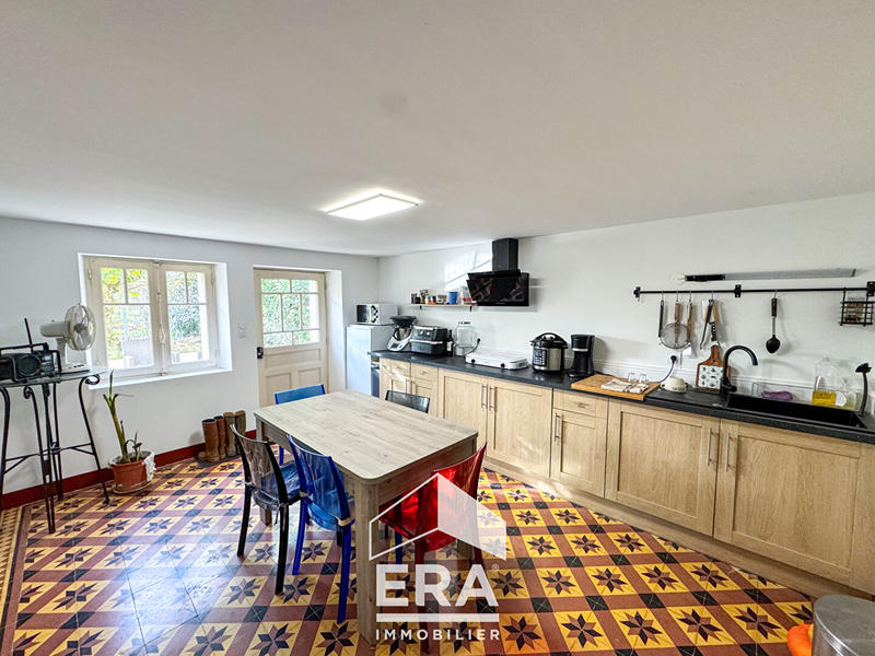 Maison - 177 m² - 7 pièces