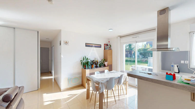 Maison - 105 m² - 4 pièces