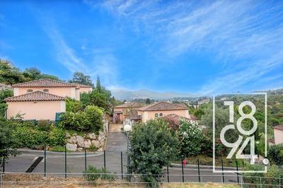 Appartement - 75 m² - 4 pièces