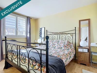 Maison - 80 m² - 5 pièces