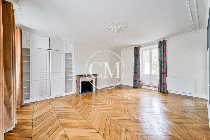 Hôtel particulier - 235 m² - 7 pièces