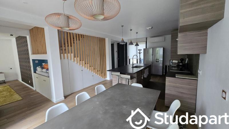 Chambre - 9 m² - 1 pièce