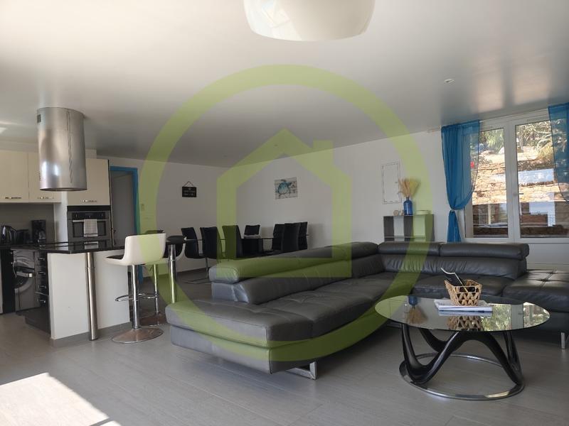 Maison - 412 m² - 8 pièces