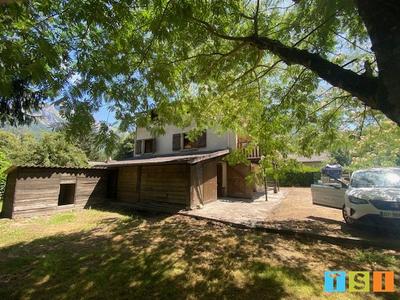 Maison - 108 m² - 6 pièces