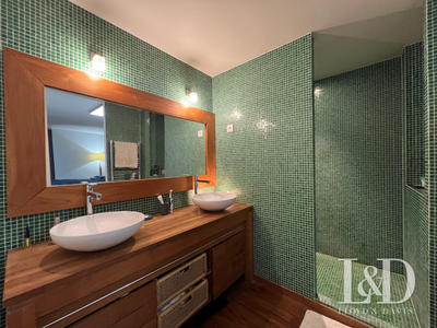 Maison - 180 m² - 6 pièces