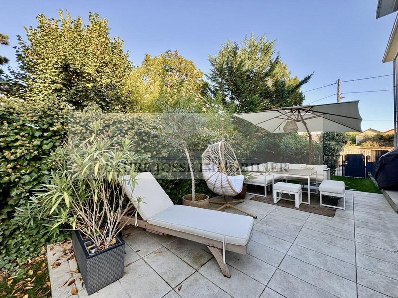 Appartement - 100 m² - 5 pièces