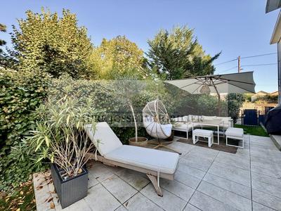 Appartement - 100 m² - 5 pièces