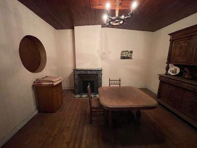 Maison traditionnelle - 81 m² - 3 pièces