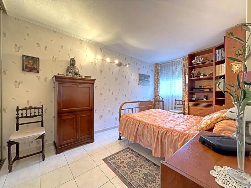 Appartement - 94 m² - 4 pièces