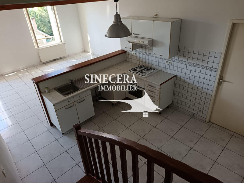 Maison - 250 m² - 8 pièces