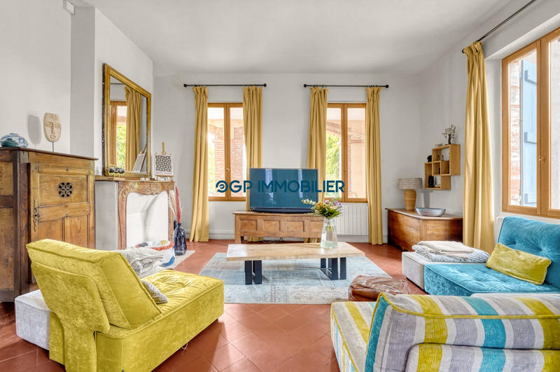 Maison - 500 m² - 16 pièces