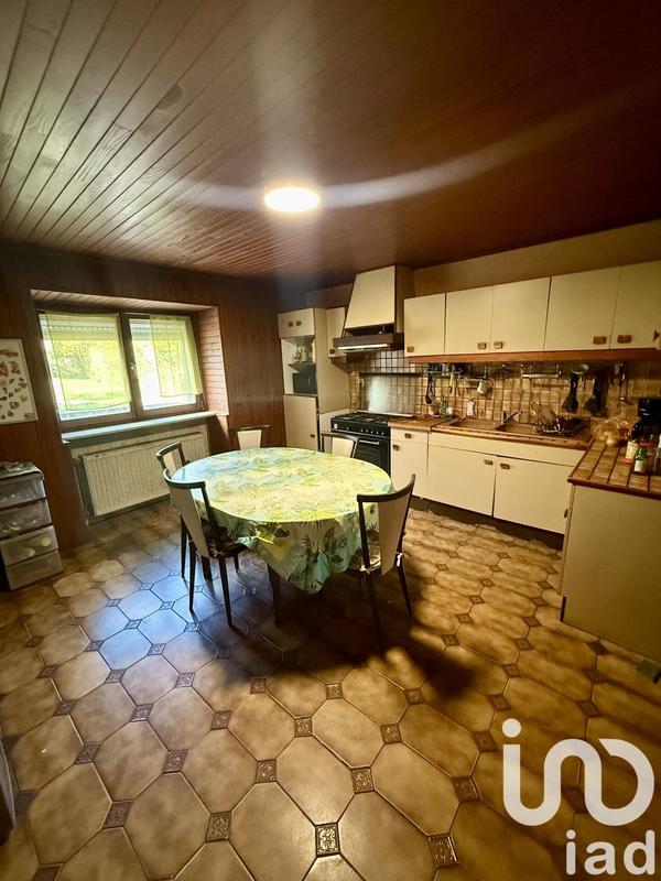 Maison - 179 m² - 9 pièces