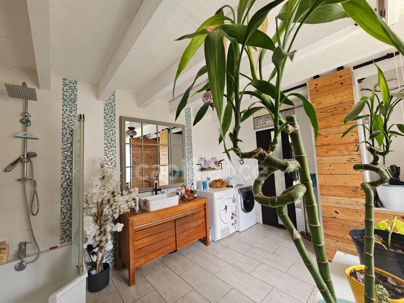 Maison - 161 m² - 6 pièces