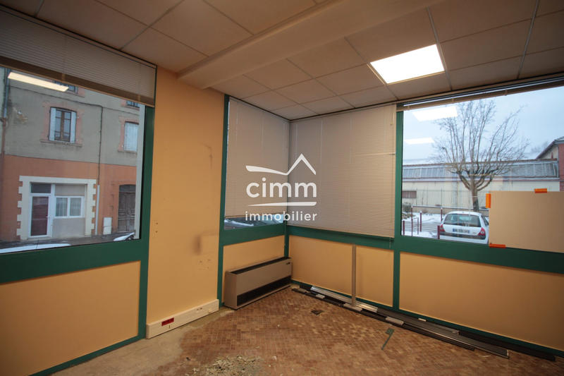 Local commercial - 86 m² - 5 pièces