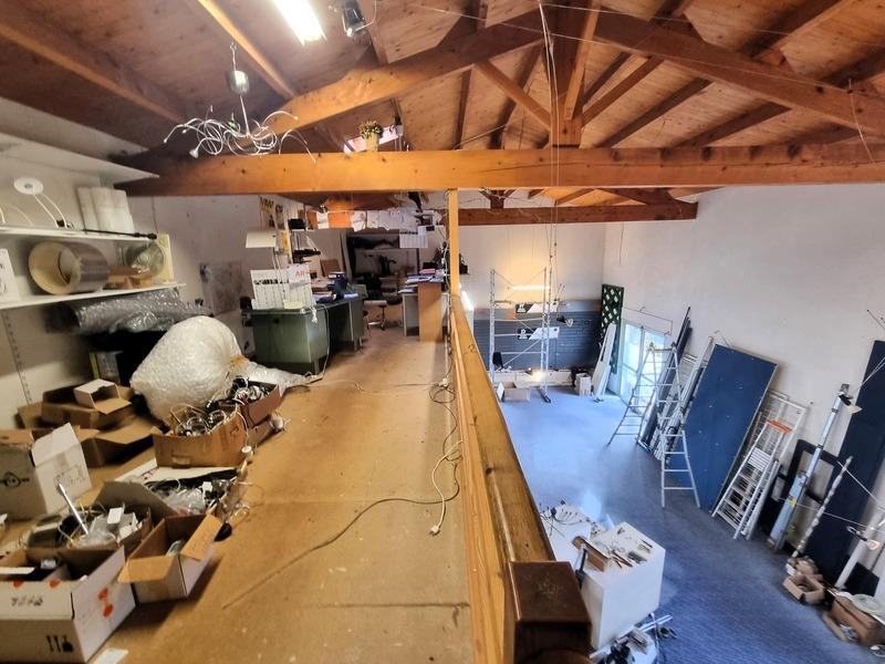 Local commercial - 236 m² - 4 pièces