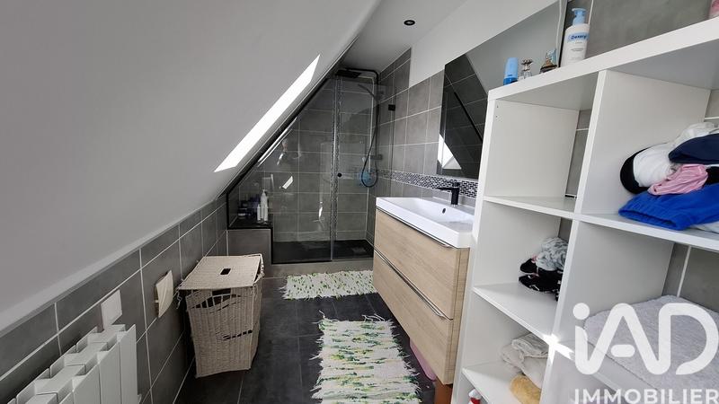 Maison - 218 m² - 7 pièces