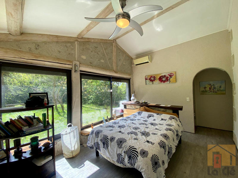 Maison - 206 m² - 7 pièces