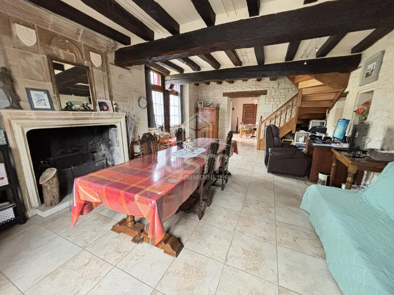 Maison ancienne - 186 m² - 8 pièces