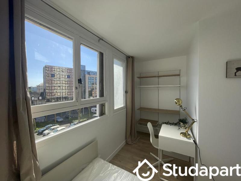 Chambre - 11 m² - 1 pièce