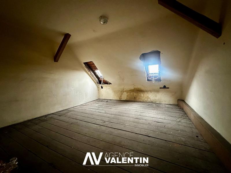 Appartement - 684 m² - 6 pièces