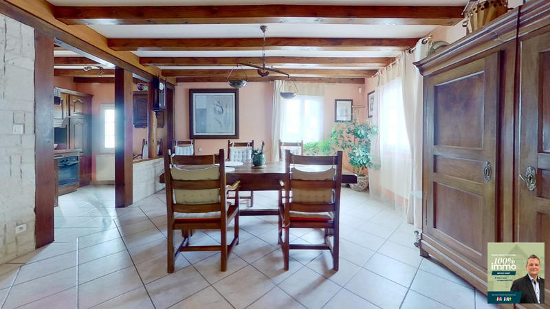 Maison - 200 m² - 6 pièces