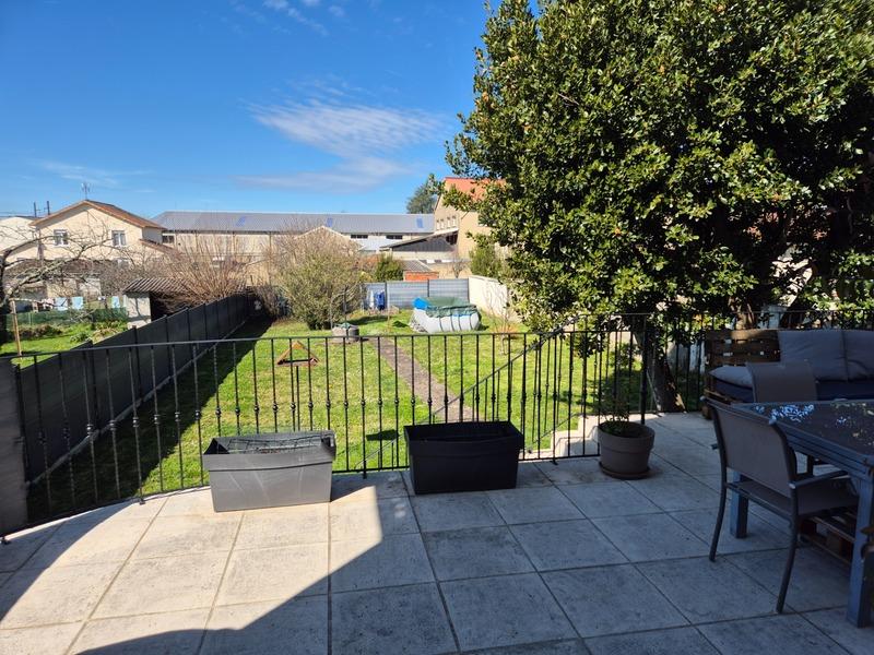 Maison - 112 m² - 6 pièces