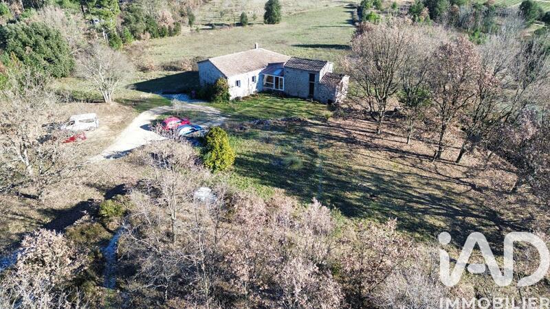 Maison - 157 m² - 6 pièces