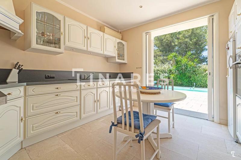 Maison - 170 m² - 5 pièces