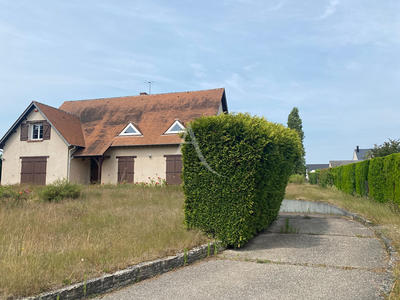 Maison - 260 m² - 9 pièces