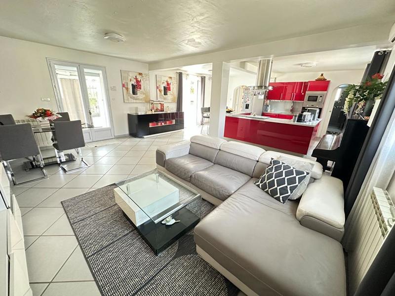 Maison - 120 m² - 4 pièces