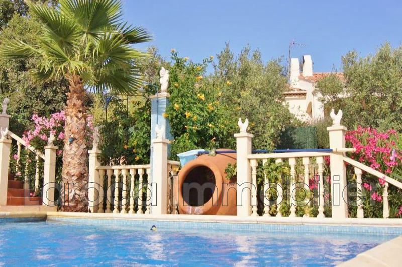 Maison - 272 m² - 8 pièces