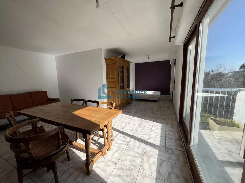 Appartement - 85 m² - 3 pièces