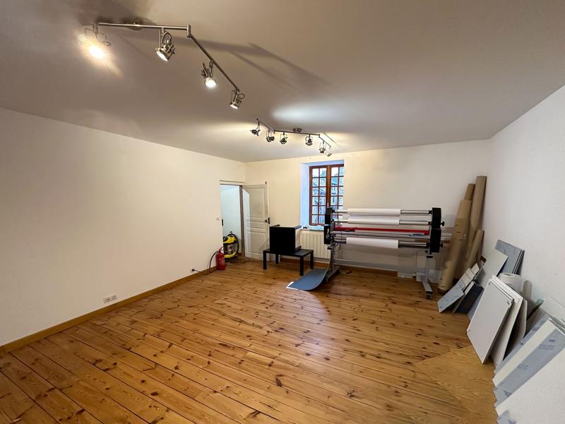 Maison - 140 m² - 5 pièces