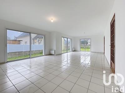 Maison - 104 m² - 7 pièces