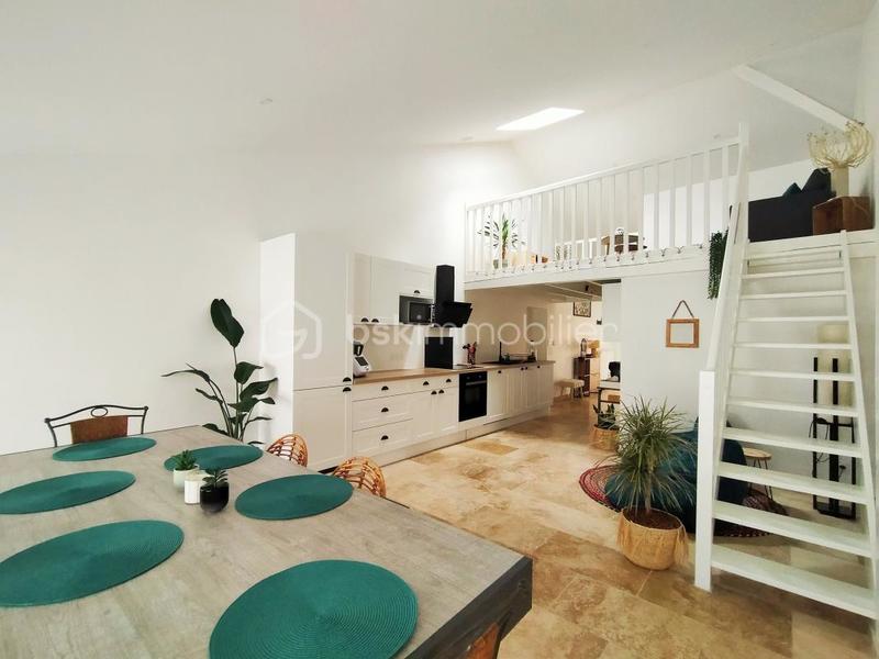 Appartement - 125 m² - 6 pièces