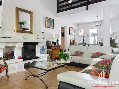 Villa - 160 m² - 6 pièces