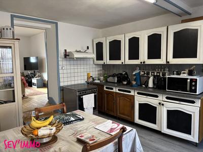 Maison - 118 m² - 8 pièces