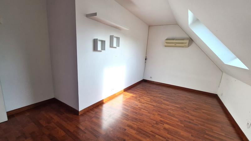 Maison - 145 m² - 6 pièces