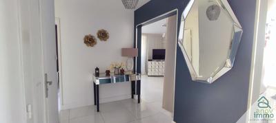 Appartement - 80 m² - 4 pièces