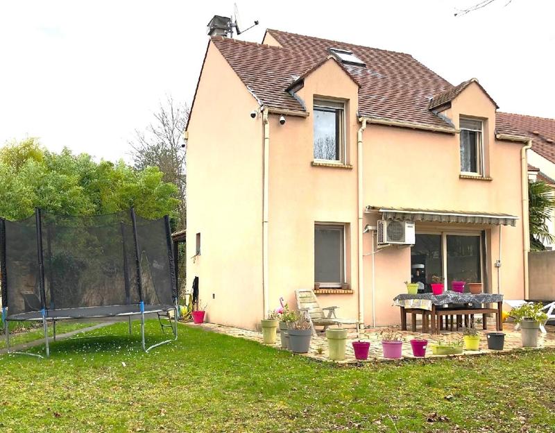 Maison - 89 m² - 5 pièces