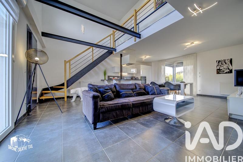 Maison - 96 m² - 6 pièces