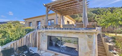 Maison - 149 m² - 4 pièces